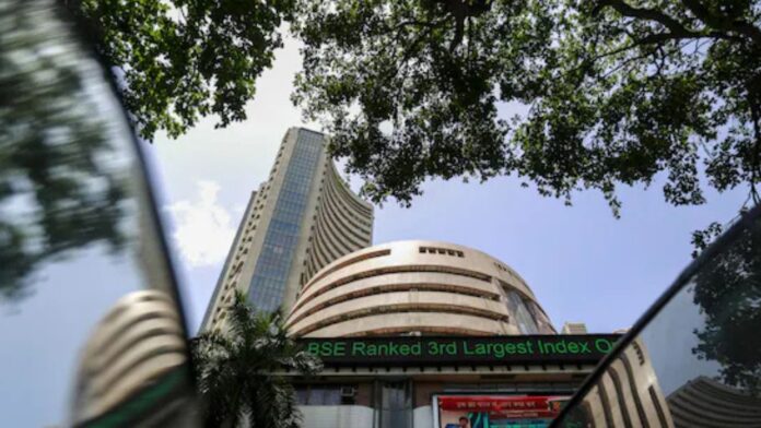Stock Market 2026: जानिए साल का पहला और आखिरी ट्रेडिंग हॉलिडे कब होगा