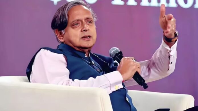 Congress MP Shashi Tharoor: शशि थरूर के बयान से कांग्रेस में हलचल, विदेश नीति पर पार्टी लाइन से अलग सुर